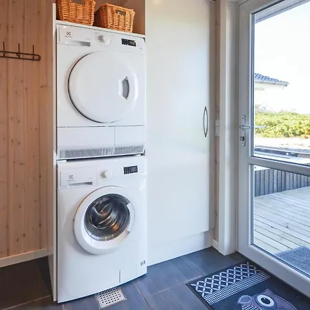 بيت للعطل Four-bedroom In *