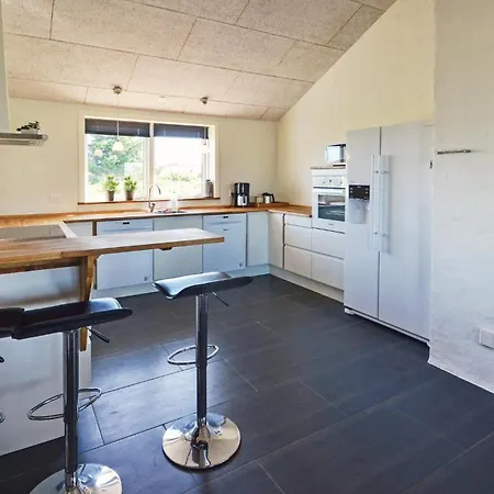 بيت للعطل Four-bedroom In *