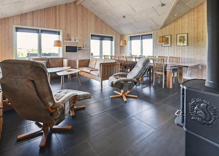 別荘 Four-bedroom In *